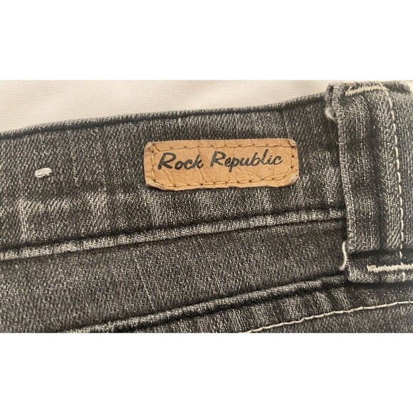 Rock & Republic Jean Shorts Juniors 9/10 Black Distressed Mid Rise 5โ - Picture 8 of 11